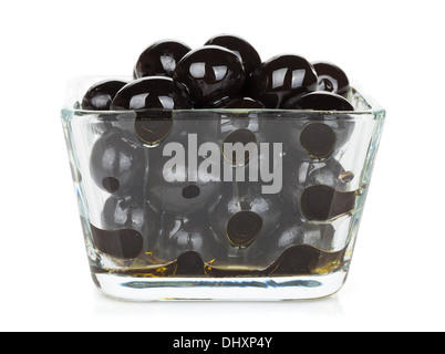 Schwarze Oliven. Isoliert auf weißem Hintergrund Stockfoto