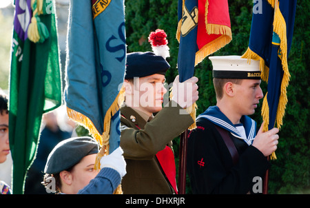 Kadetten mit erhöhten Standards, Remembrance Sunday Service, Leamington Spa UK Stockfoto