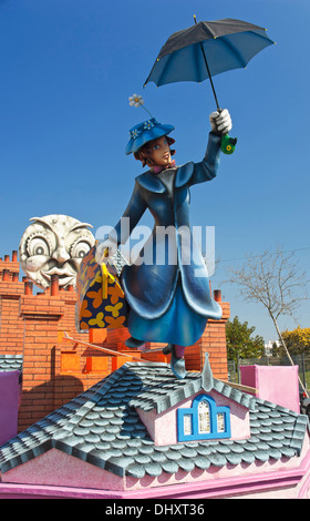 Karneval zu schweben, Mary Poppins Allegorie, Isla Cristina, Provinz Huelva, Region von Andalusien, Spanien, Europa Stockfoto