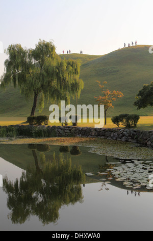 Südkorea, Gyeongju, Tumuli Park, Königsgräber, Stockfoto