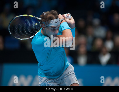 Rafael Nadal, weltweit Nummer 1, spielen bei der Barclays ATP World Tour Finals, The O2 in London, Tag3 Stockfoto