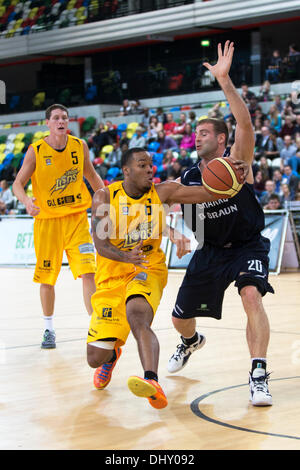 London, UK. 15. November 2013. BBL: London Lions V Sheffield Haifische, Copper Box, London, England. Bildnachweis: Simon Balson/Alamy Live-Nachrichten Stockfoto