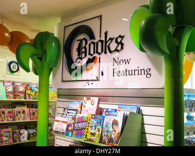 Toys R Us Store Interieur, Times Square, New York Stockfoto