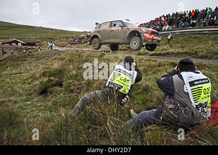 Powys, Wales. 15. November 2013. Die Sekunde passieren der Myherin Bühne (SS9) bei Tag 2 der Wales-Rallye Großbritannien, die letzte Runde der 2013 FIA Rallye WM. GORBAN Credit: Aktion Plus Sport/Alamy Live-Nachrichten Stockfoto