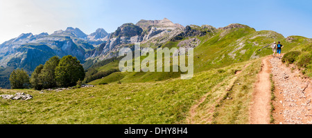 Trekking in den spanischen Pyrenäen-Panorama Stockfoto