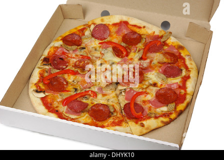 Pizza in Box auf einem weißen Hintergrund Stockfoto