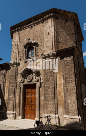 Malerische Aussicht auf Santa Maria Delle Grazie Kirche, Scanno. Abruzzen, Italien. Stockfoto