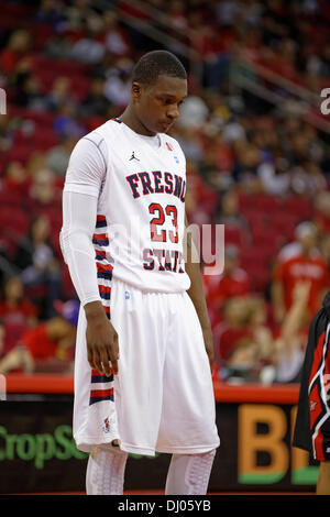 16. November 2013 gewonnen Fresno, CA - Fresno State Guard Marvelle Harris im Spiel zwischen dem Northridge Matadors und Fresno State Bulldogs bei Save Mart Center in Fresno State Fresno, CA. 80 bis 64. Stockfoto