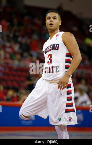 16. November 2013 gewonnen Fresno, CA - Fresno State Guard Cezar Guerrero im Spiel zwischen dem Northridge Matadors und Fresno State Bulldogs bei Save Mart Center in Fresno State Fresno, CA. 80 bis 64. Stockfoto
