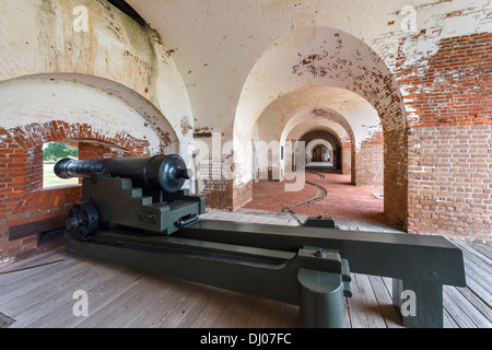 Kanone im historischen Fort Pulaski National Monument, Cockspur Island, in der Nähe von Savannah, Georgia, USA Stockfoto