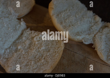 Arbeitsplatte Brötchen frische weiße weiche Arbeitsplatte Stockfoto