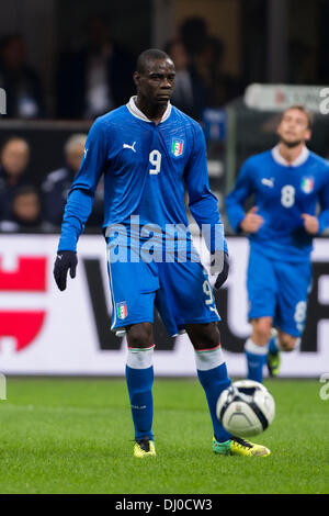 Mailand, Italien. 15. November 2013. Mario Balotelli (ITA) Fußball / Fußball: internationale Freundschaftsspiel zwischen Deutschland und Italien 1: 1 im Giuseppe Meazza Stadium in Mailand, Italien. © Maurizio Borsari/AFLO/Alamy Live-Nachrichten Stockfoto