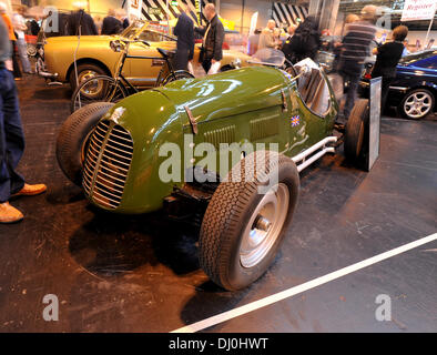 Birmingham, Vereinigtes Königreich. 16. November 2013. Oldtimer Autos auf dem Display an Lancaster Insurance NEC Classic Car Show in Birmingham. © Matthew Richardson/Alamy Live-Nachrichten Stockfoto