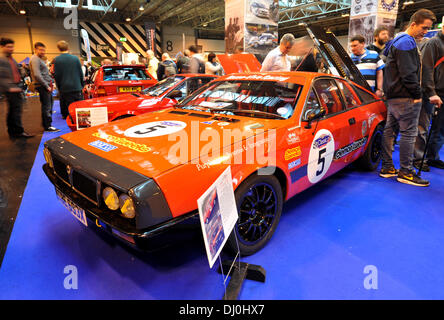 Birmingham, Vereinigtes Königreich. 16. November 2013. Oldtimer Autos auf dem Display an Lancaster Insurance NEC Classic Car Show in Birmingham. © Matthew Richardson/Alamy Live-Nachrichten Stockfoto