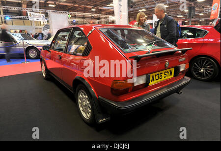 Birmingham, Vereinigtes Königreich. 16. November 2013. Oldtimer Autos auf dem Display an Lancaster Insurance NEC Classic Car Show in Birmingham.Alfa Sud © Matthew Richardson/Alamy Live News Stockfoto