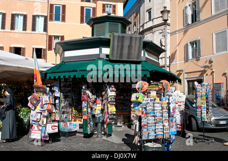 Postkarten-Stall, Campo de' Fiori Markt, Rom, Italien Stockfoto