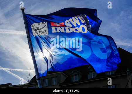 Ein Flag, Werbung der Schweizer indoor Tennis Championships. Die Schweizer drinnen in einem ATP-Turnier. Stockfoto