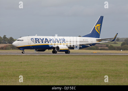 Ryanair Boeing 737 EI-DYH Abflug London-Luton Flughafen LTN Stockfoto