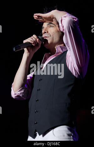 Chicago, Illinois, USA. 20. August 2011. Sänger PAT MONAHAN Zug führt im Charter ein Pavillon auf der nördlichsten Insel in Chicago, Illinois © Daniel DeSlover/ZUMAPRESS.com/Alamy Live-Nachrichten Stockfoto