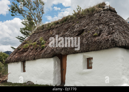 Strohgedeckte Kate in Plockton in Ross & Cromarty, Schottland. Stockfoto