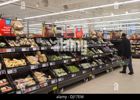 Sainsburys Superstore - Tottenham - London Stockfoto