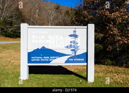 Eintritt in den Blue Ridge Parkway in der Nähe von Cherokee, North Carolina, USA Stockfoto