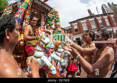 Rath Yatra Festival von Murugan Tempel North London UK Stockfoto