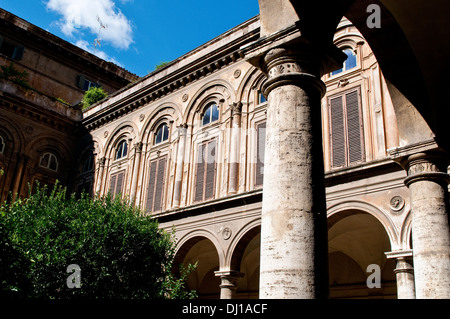 Atrium des Palazzo Doria Pamphilj, die Häuser Doria Pamphilj Galerie, Via del Corso, Rom, Italien Stockfoto