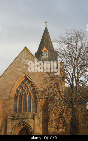 Fassade der Kathedrale von Dornoch Schottland november 2013. Stockfoto