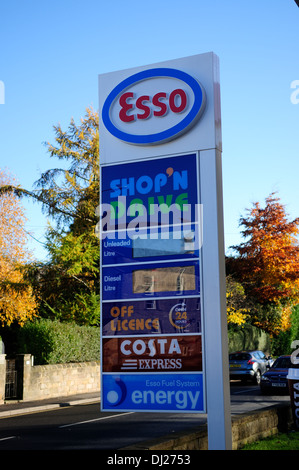 Esso Benzin Station, Matlock, Derbyshire, UK Stockfoto