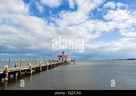 Steg an der Uferpromenade in Manteo, Roanoke Island, North Carolina, USA Stockfoto