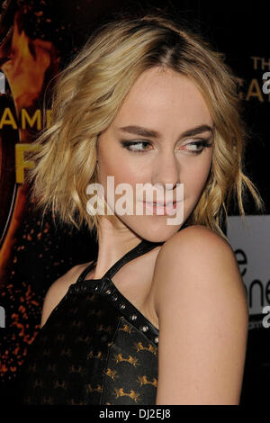 Toronto, Kanada. 19. November 2013. Jena Malone, Ankunft in der kanadischen Premiere von THE HUNGER GAMES: CATCHING FIRE am Scotiabank Theater. Bildnachweis: EXImages/Alamy Live-Nachrichten Stockfoto