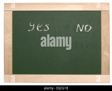 "Ja" und "Nein" auf Tafel geschrieben Stockfoto