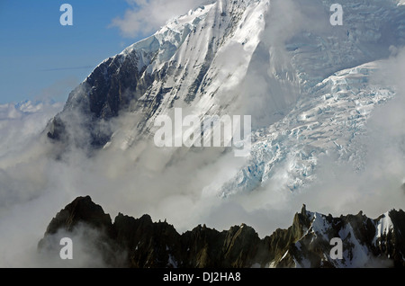 endlose Bergkulisse Stockfoto