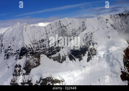 schneebedeckte Berge im Inneren Alaska Stockfoto