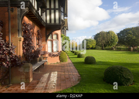 Wightwick Manor ist ein viktorianisches Herrenhaus befindet sich auf Wightwick Bank, Wolverhampton, West Midlands, England. Stockfoto