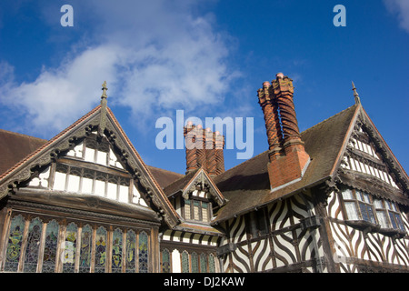 Wightwick Manor ist ein viktorianisches Herrenhaus befindet sich auf Wightwick Bank, Wolverhampton, West Midlands, England. Stockfoto