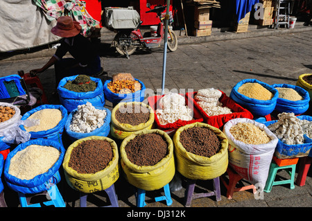 am Marktstand in Lhasa-Tibet Stockfoto