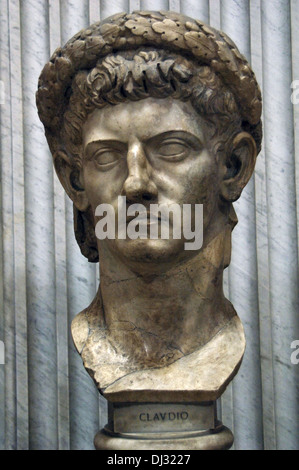 Kaiser Claudius (10 v. Chr. - 54 n. Chr.). Die Büste zeigt Claudius trägt die bürgerliche Krone, ein Diadem aus Eichenlaub. Stockfoto
