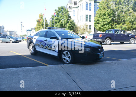 2013 Ford Taurus Police Interceptor in Carthage, MO - neue amerikanische Polizeiauto ersetzen Ford Crown Victoria P71 Stockfoto