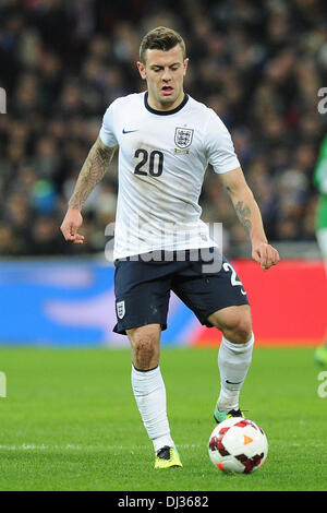 London, Deutschland. 19. November 2013. Englands Jack Wilshere während der internationalen Fußball Spiel England gegen Deutschland im Wembley Stadion in London, Deutschland, 19. November 2013. Foto: Revierfoto/Dpa/Alamy Live News Stockfoto