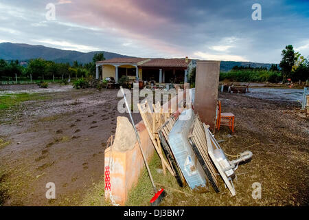 20. November 2013 Sardinien Flut Provinz Nuoro zwischen Posada und Torpè. Alle überfluteten Haus ruiniert, indem das Wasser Credit: wirklich Easy Star/Alamy Live News Stockfoto