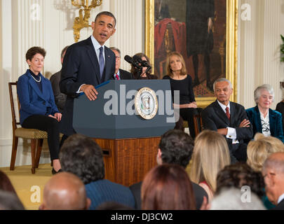 US Präsident Barack Obama gibt Anmerkungen vor der Presidential Medal Of Freedom-Zeremonie im Weißen Haus 20. November 2013 in Washington, DC. Stockfoto