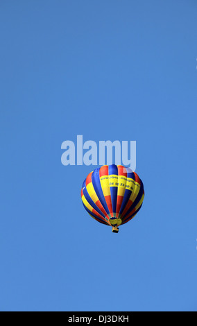 Ballonfahren mit Blick auf Mont Blanc. Megeve, Haute Savoie, Frankreich. Stockfoto