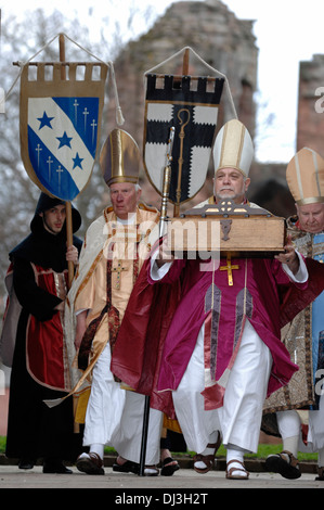 Reenactment-Gruppe, die Durchführung der Erklärung von Arbroath 1320 Stockfoto