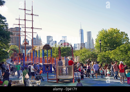 Spielplatz im Brooklyn Bridge park Stockfoto