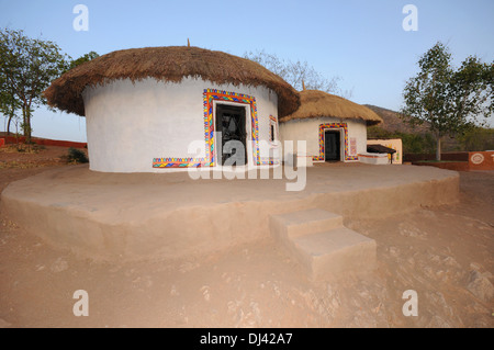 Stammes-Hütten, Shilpgram, Udaipur, Rajasthan Indien Stockfoto