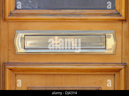 Cosmopolitan - Mailslot Stockfoto