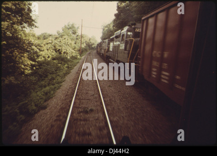 BLICK AUS EINEM AMTRAK PASSAGIER ZUG AUF DEM WEG VON HARRISBURG, PENNSYLVANIA, BALTIMORE, MARYLAND UND WASHINGTON. 850 Stockfoto