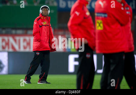 Wien, Österreich. 19. November 2013. Österreichs David Alaba vor das Freundschaftsspiel zwischen Österreich und den USA im Ernst Happel Stadium in Wien, Österreich, 19. November 2013. Foto: Thomas Eisenhuth/Dpa/Alamy Live News Stockfoto